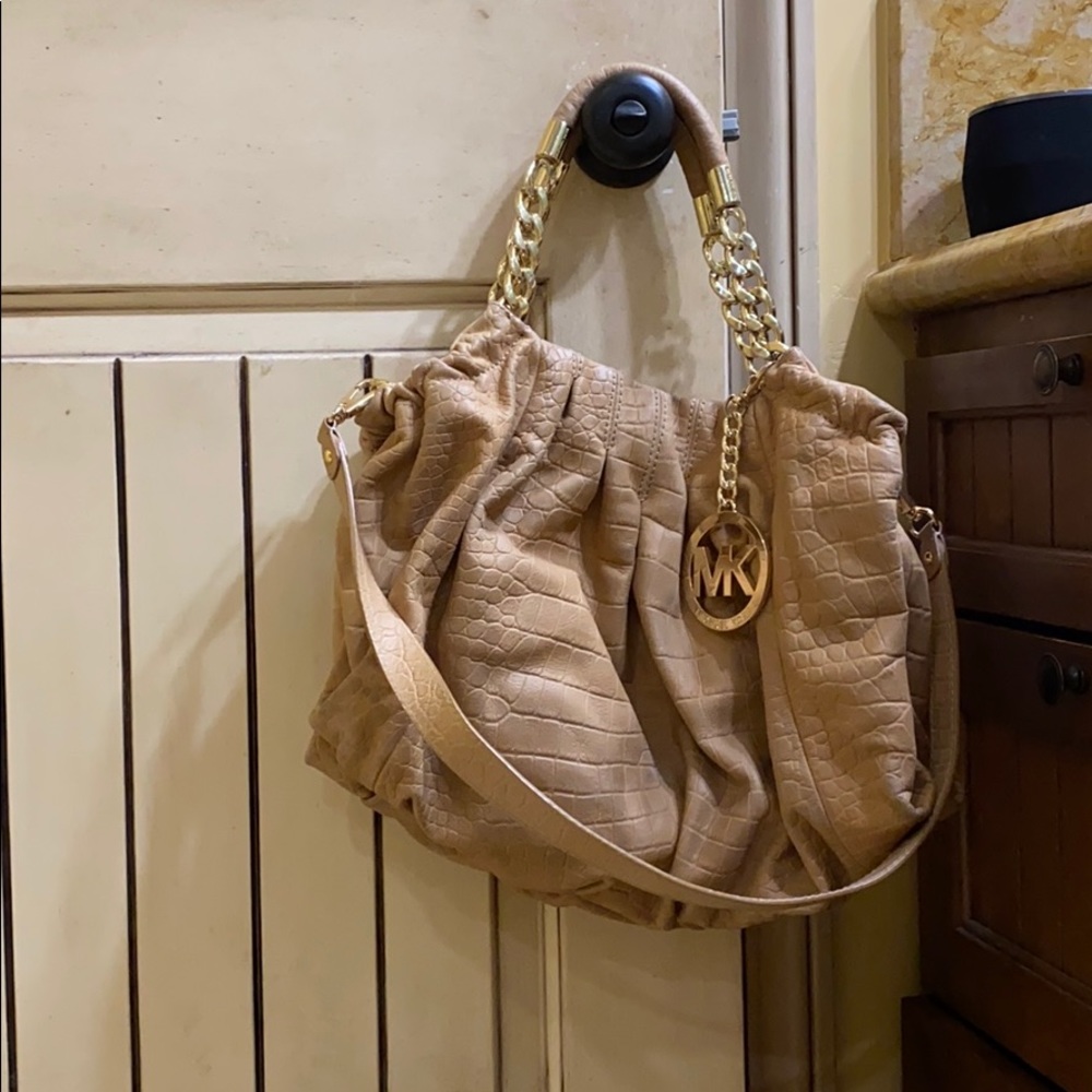 Michael Kors shoulder tote